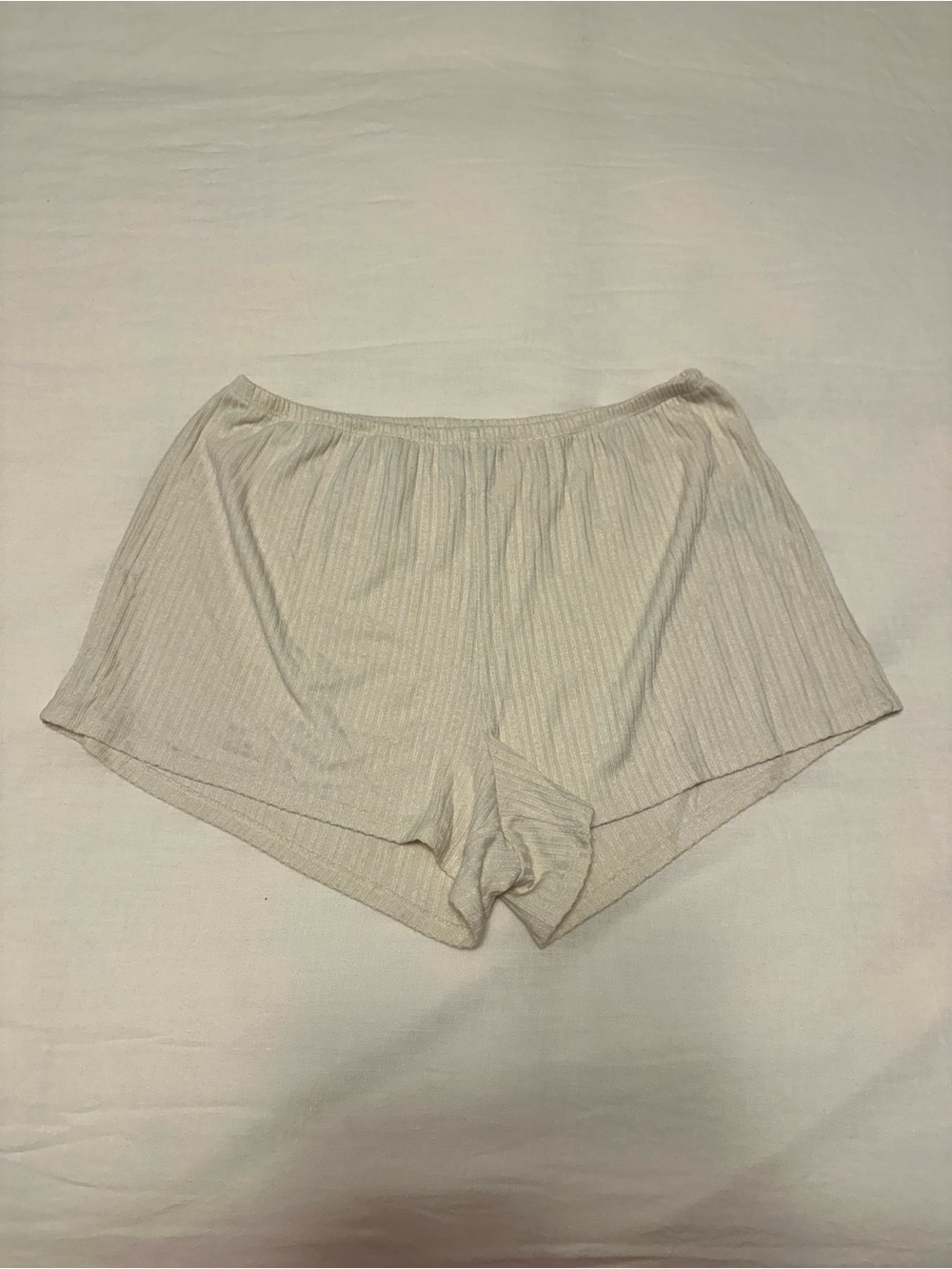 Ribbed Lounge Shorts in Light Cream